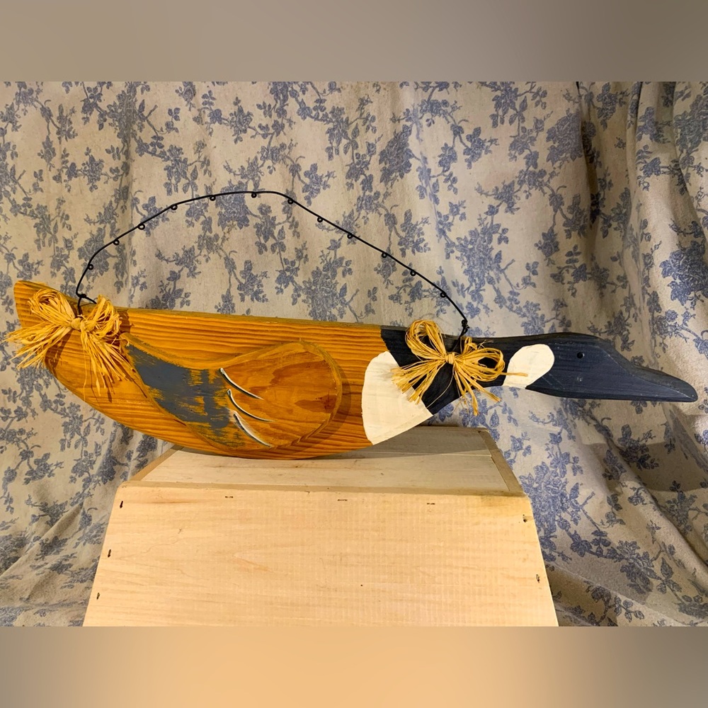 VTG 21" Wooden Folk Art Canada Goose Wall hanging